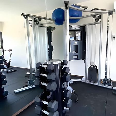 Suit Next To The Common Top Roof Exclusive Building Kingsize Bed 2 Super Pools, Gym, Grill 图卢姆 外观 照片